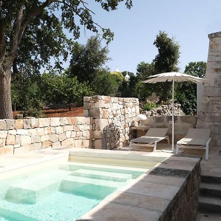 Truloco Nuzzi - Luxury Domus Villa โลโกโรตอนโด ภายนอก รูปภาพ