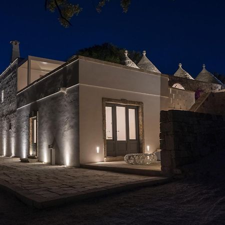 Truloco Nuzzi - Luxury Domus Villa โลโกโรตอนโด ภายนอก รูปภาพ