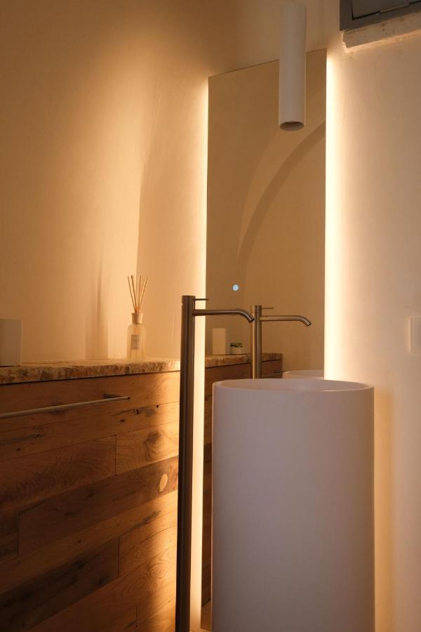 Truloco Nuzzi - Luxury Domus Villa โลโกโรตอนโด ภายนอก รูปภาพ