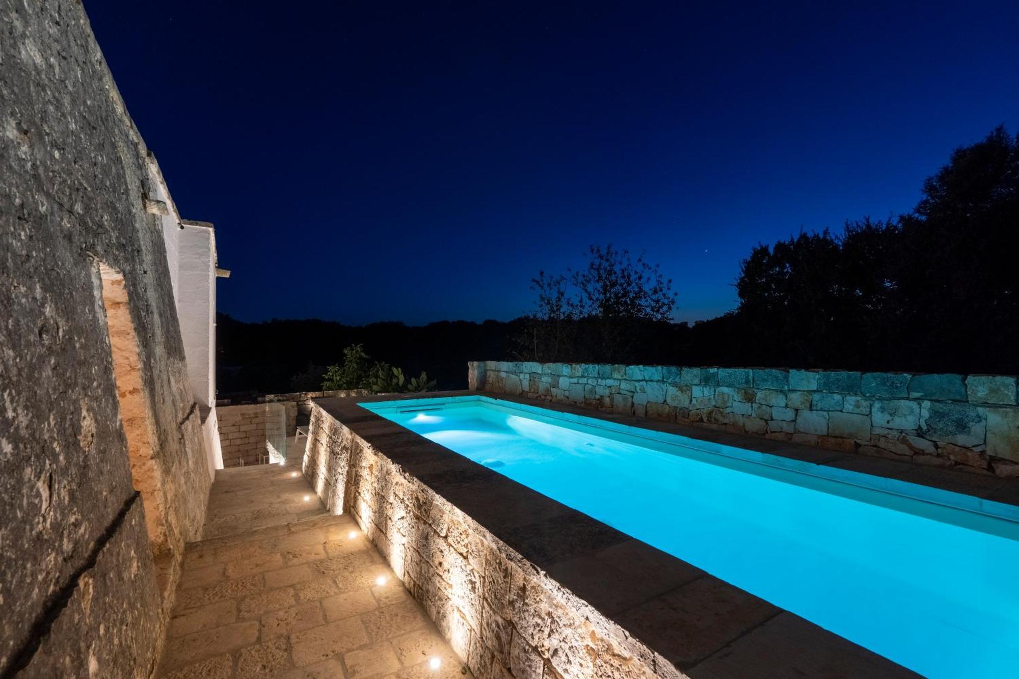 Truloco Nuzzi - Luxury Domus Villa โลโกโรตอนโด ภายนอก รูปภาพ