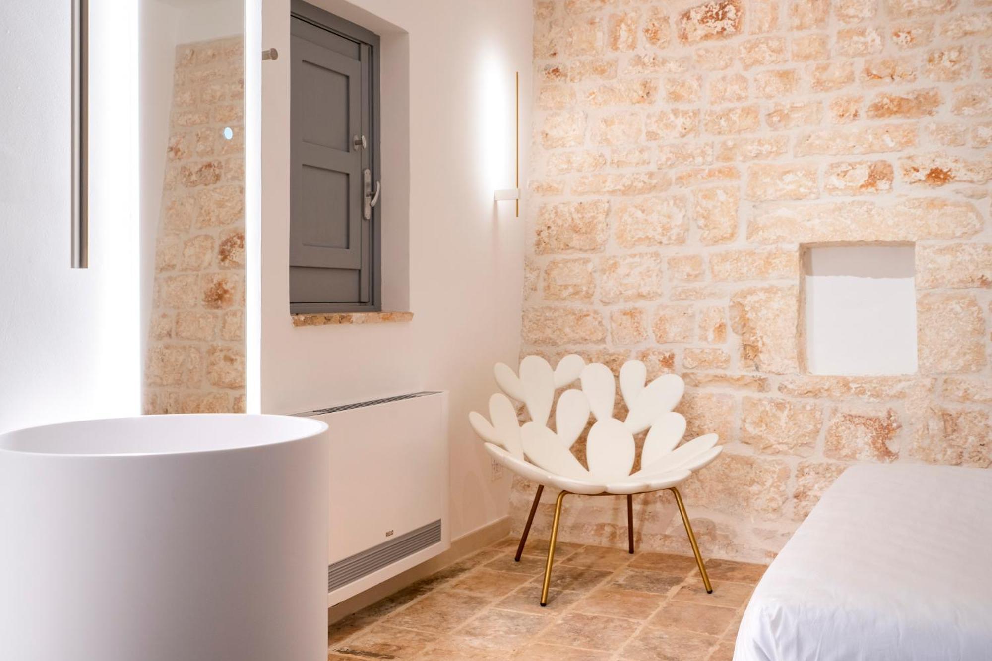 Truloco Nuzzi - Luxury Domus Villa โลโกโรตอนโด ภายนอก รูปภาพ