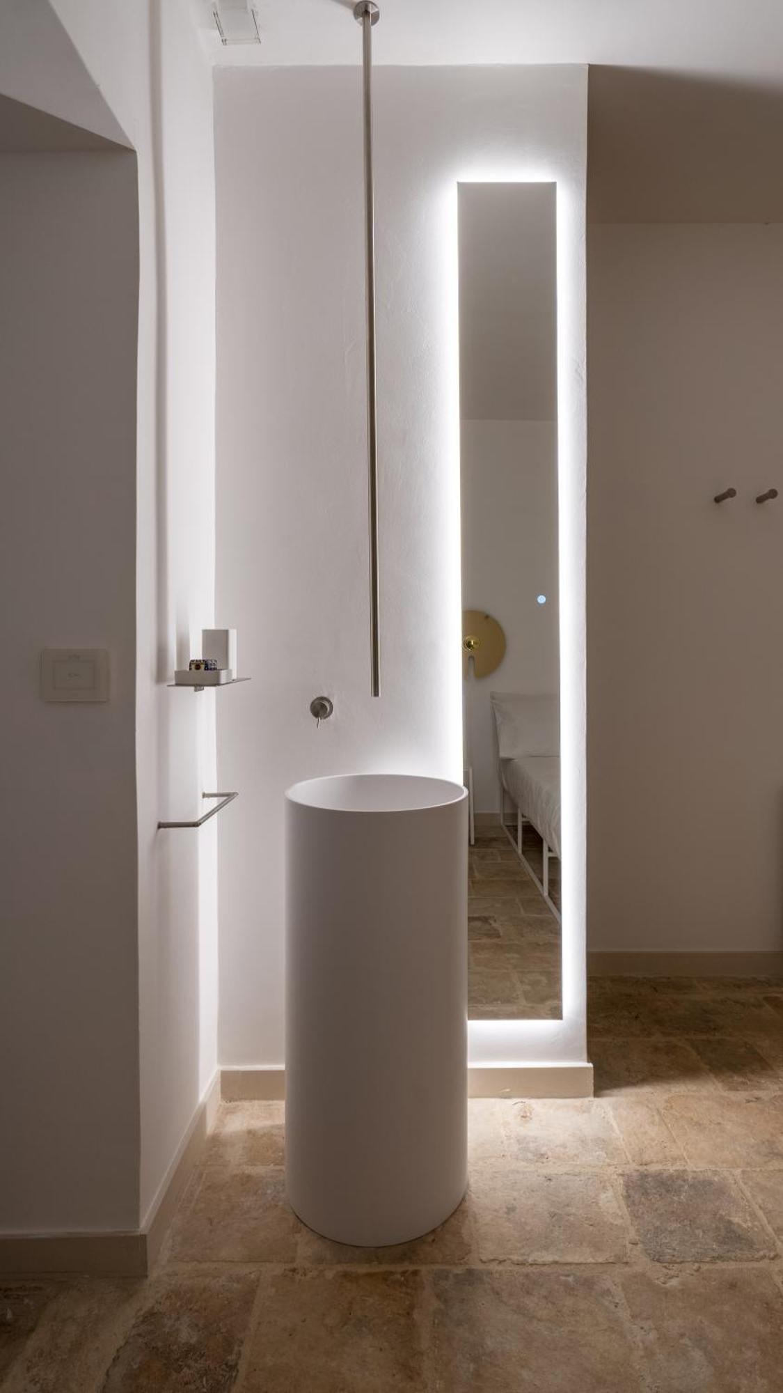 Truloco Nuzzi - Luxury Domus Villa โลโกโรตอนโด ภายนอก รูปภาพ