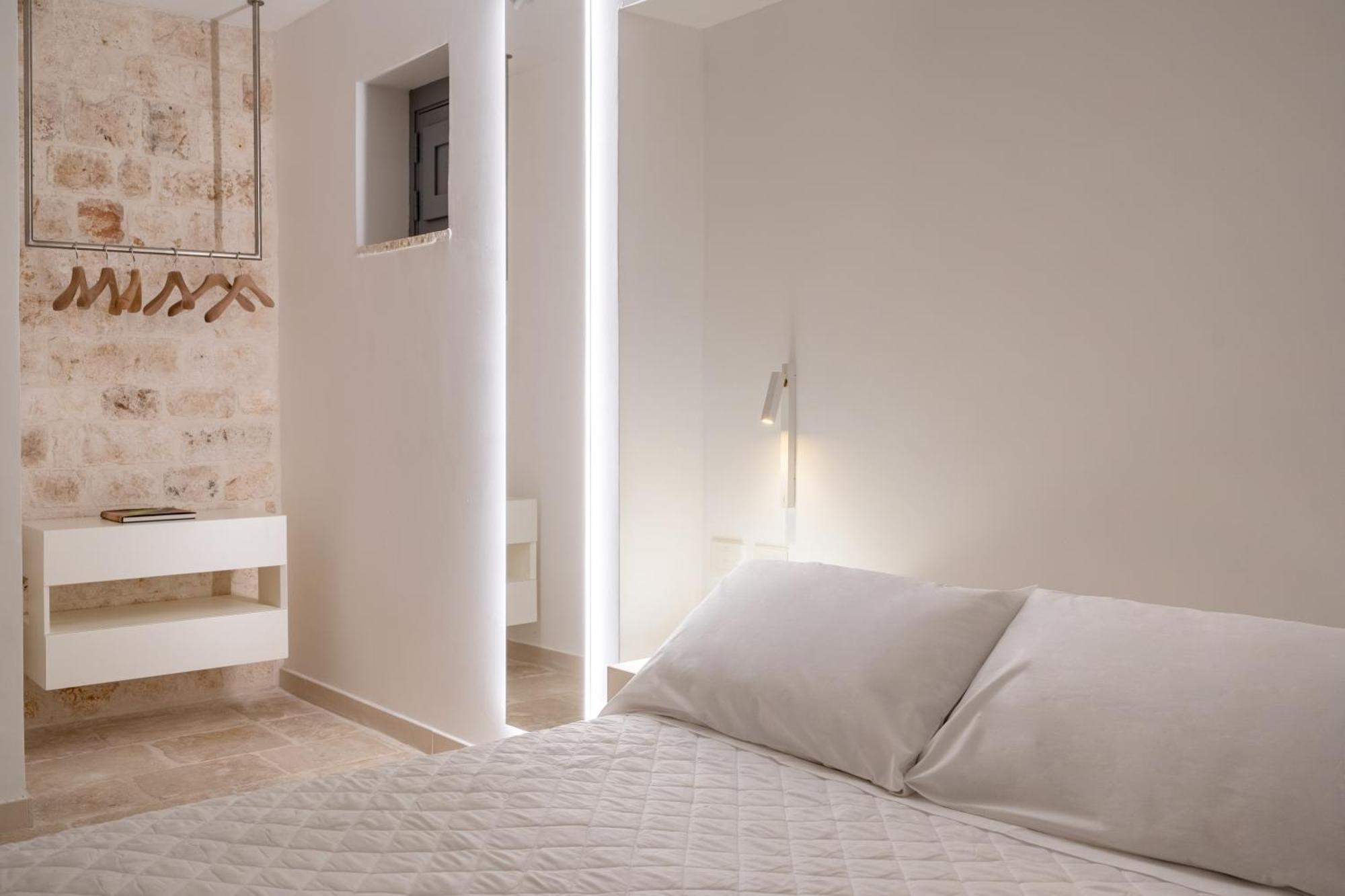 Truloco Nuzzi - Luxury Domus Villa โลโกโรตอนโด ภายนอก รูปภาพ