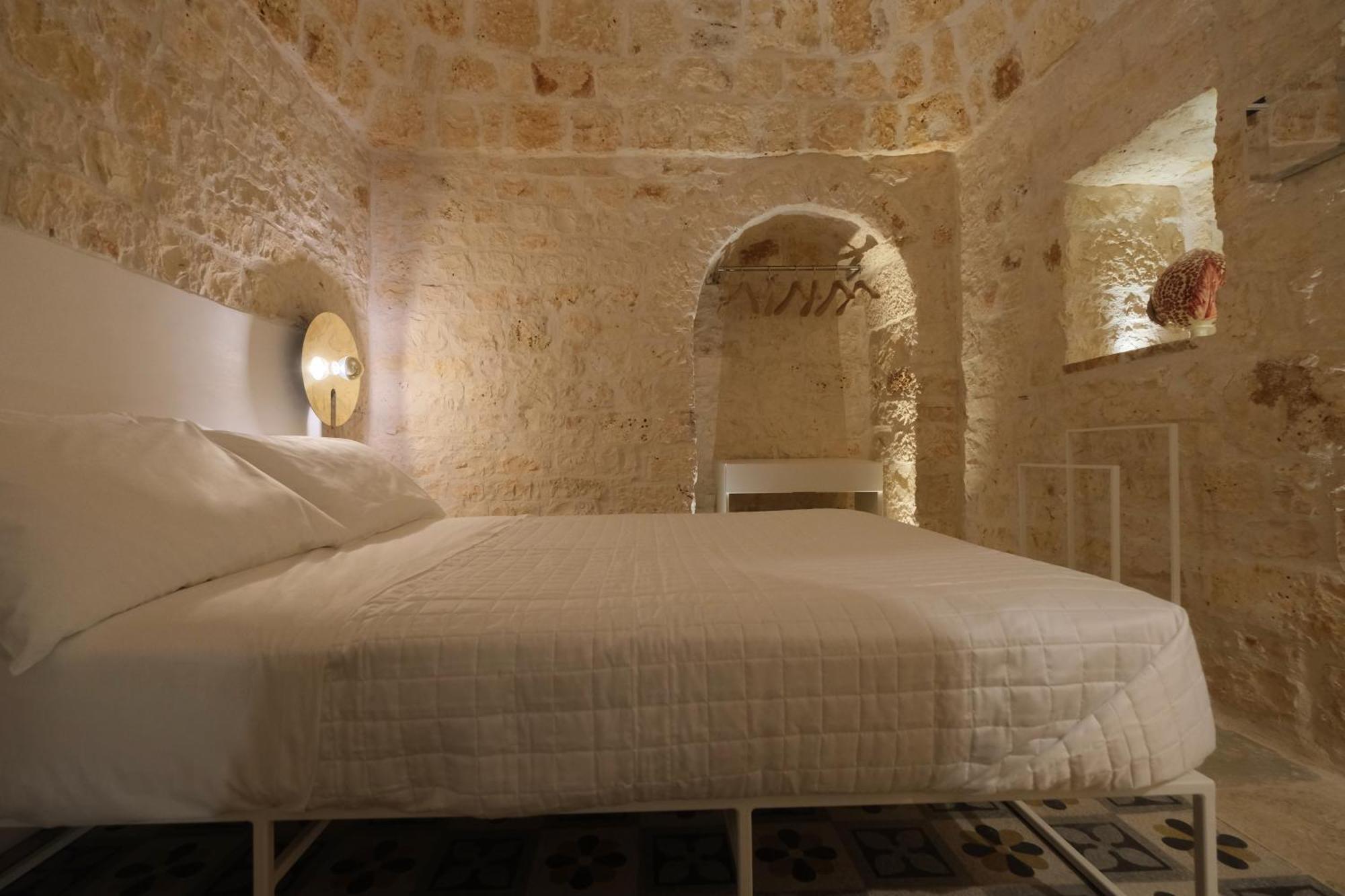 Truloco Nuzzi - Luxury Domus Villa โลโกโรตอนโด ภายนอก รูปภาพ